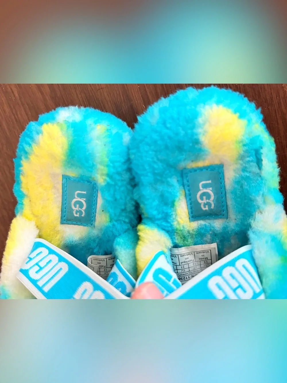 UGG Kids' Blue, Yellow & White Tie-Dye Fluff Slide size US 13 gentle used only